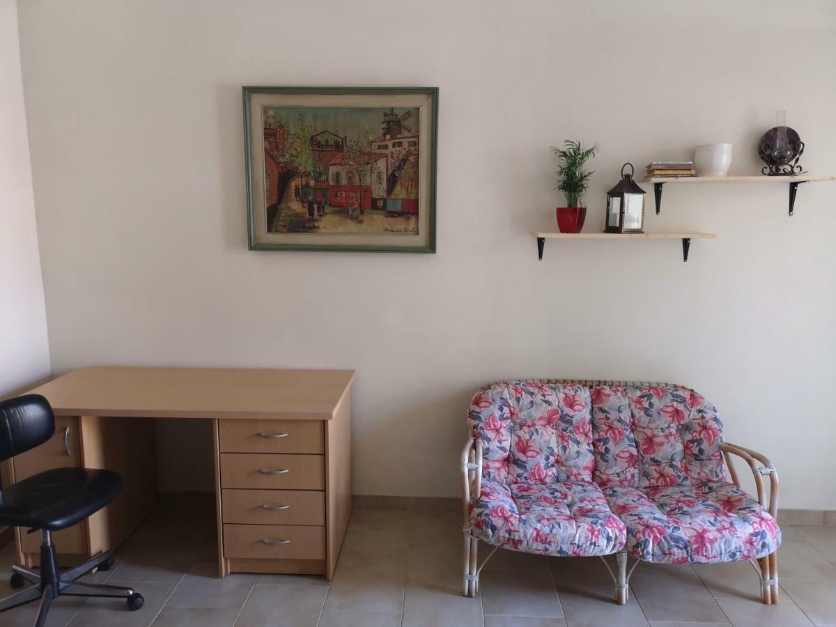 Leonidas Private Apartment In 스파르티 외부 사진